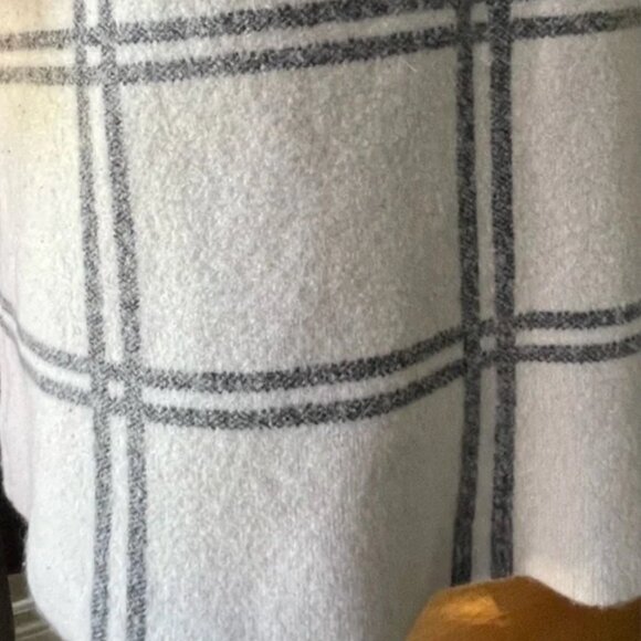 Moth Anthropologie Wool Sweater with Large Grey Plaid  Cream and Gray | M-L - Picture 10 of 15